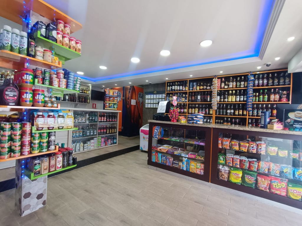 Local comercial en Carrizal, Altos Mirandinos - 1