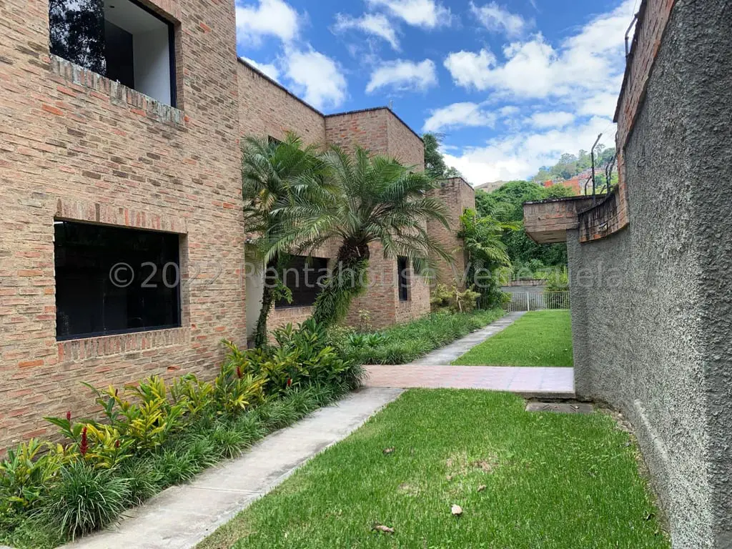 Casa en La Lagunita Country Club, Caracas - 1
