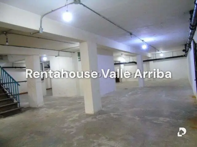 Local comercial en Parroquia La Candelaria, Caracas – 12