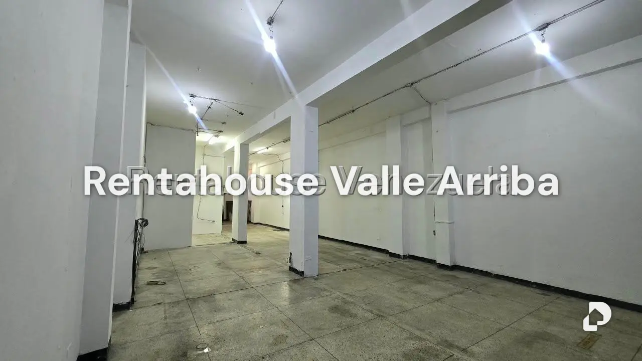 Local comercial en Parroquia La Candelaria, Caracas – 21
