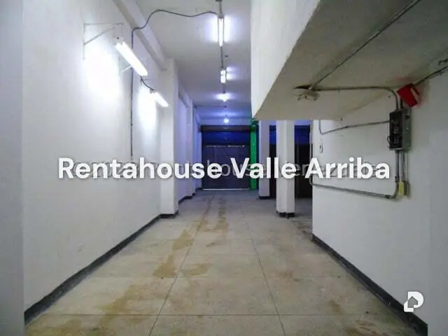 Local comercial en Parroquia La Candelaria, Caracas – 8