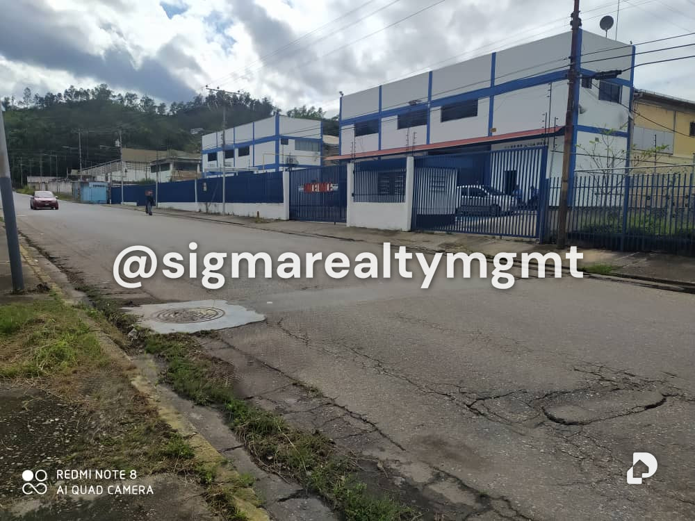 Warehouse in La Victoria – 2