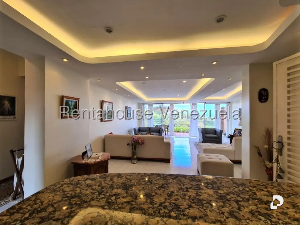 Apartamento en Villa Nueva Hatillo, Caracas – 12