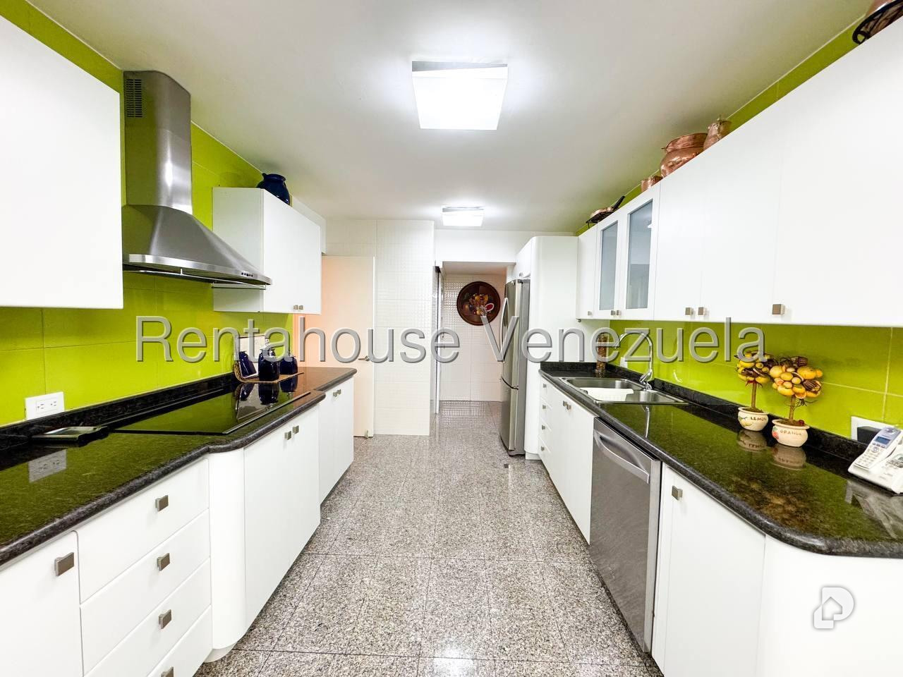 Apartamento en Lomas de La Lagunita, Caracas – 15