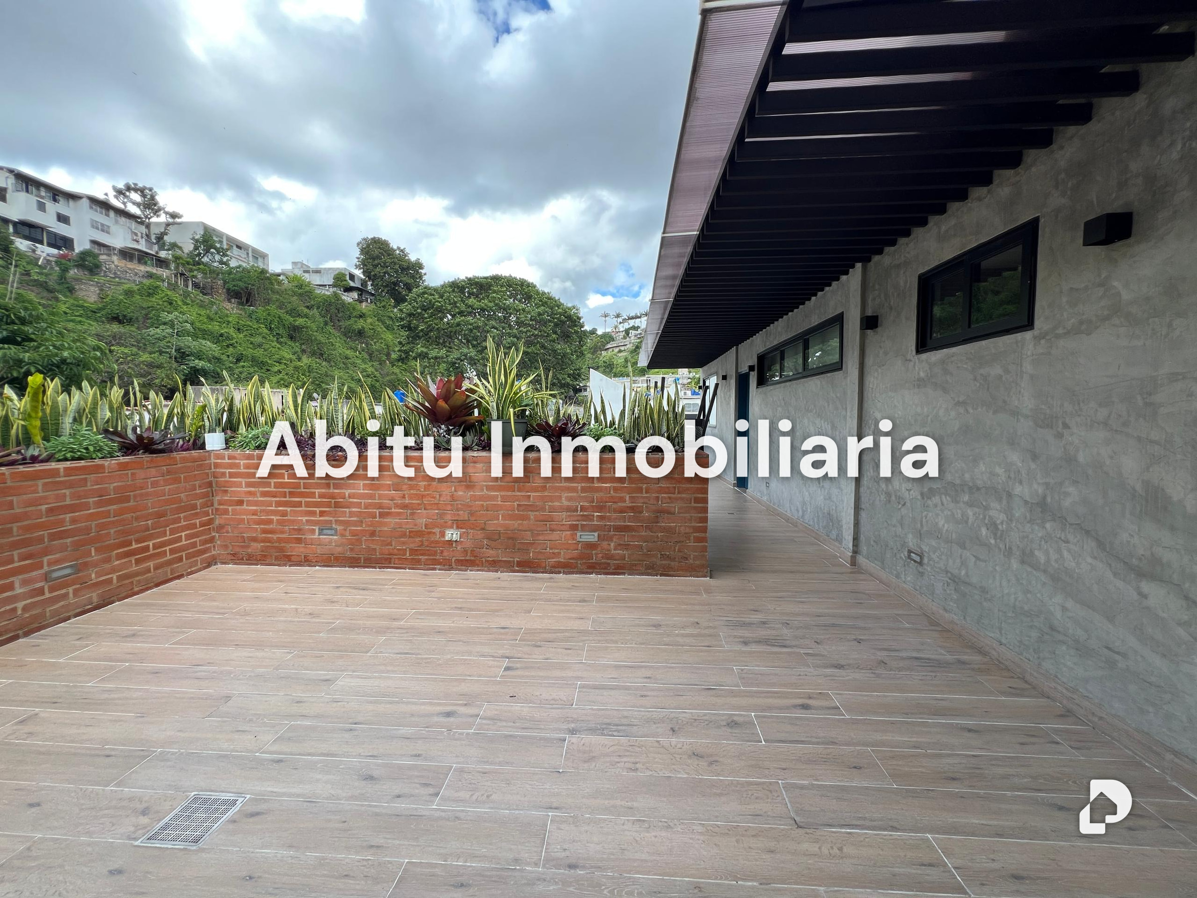 House in Colinas de Bello Monte, Caracas – 19
