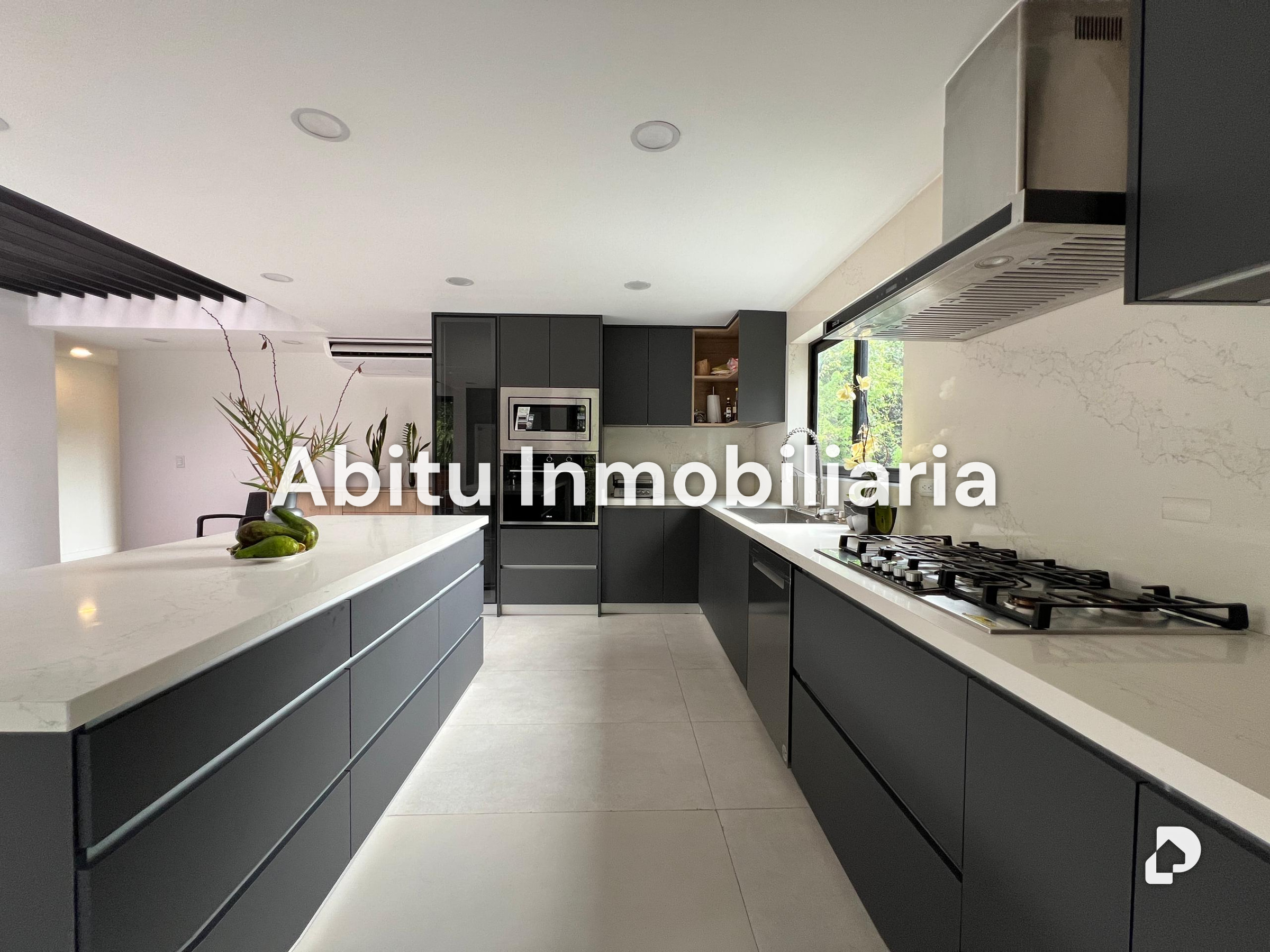 House in Colinas de Bello Monte, Caracas – 2