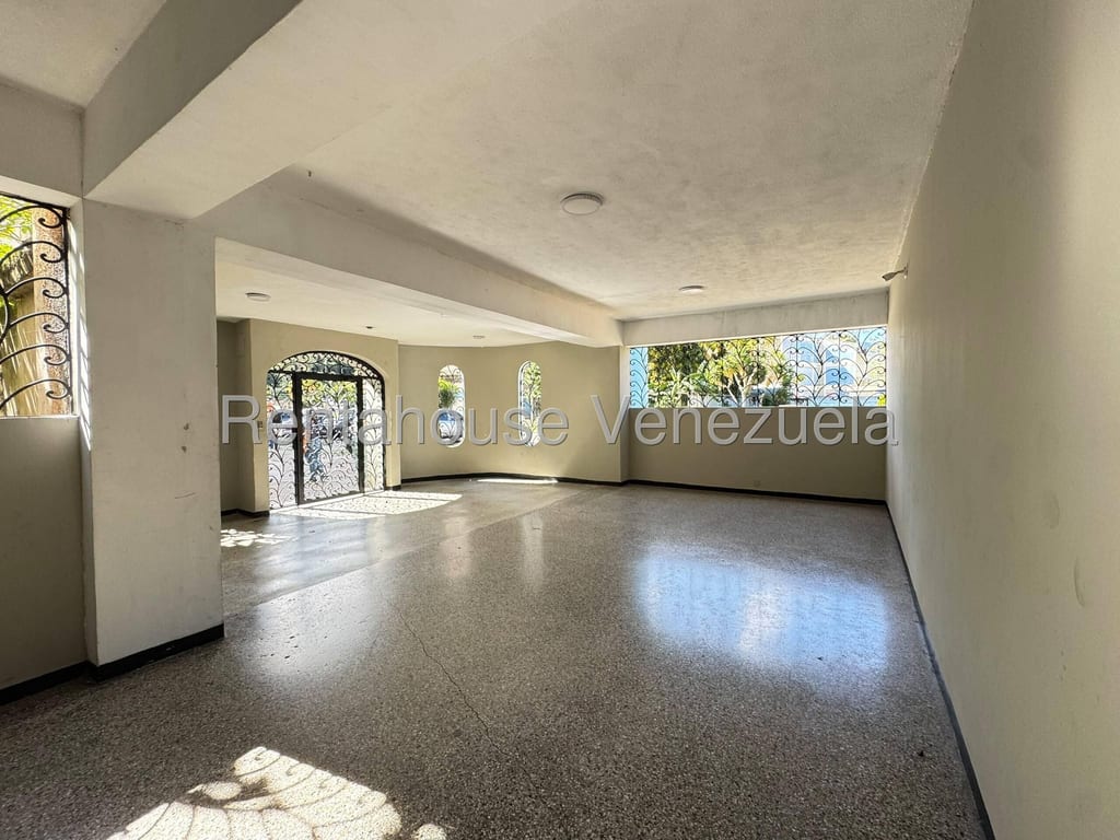 Apartamento en Caricuao, Caracas - 1