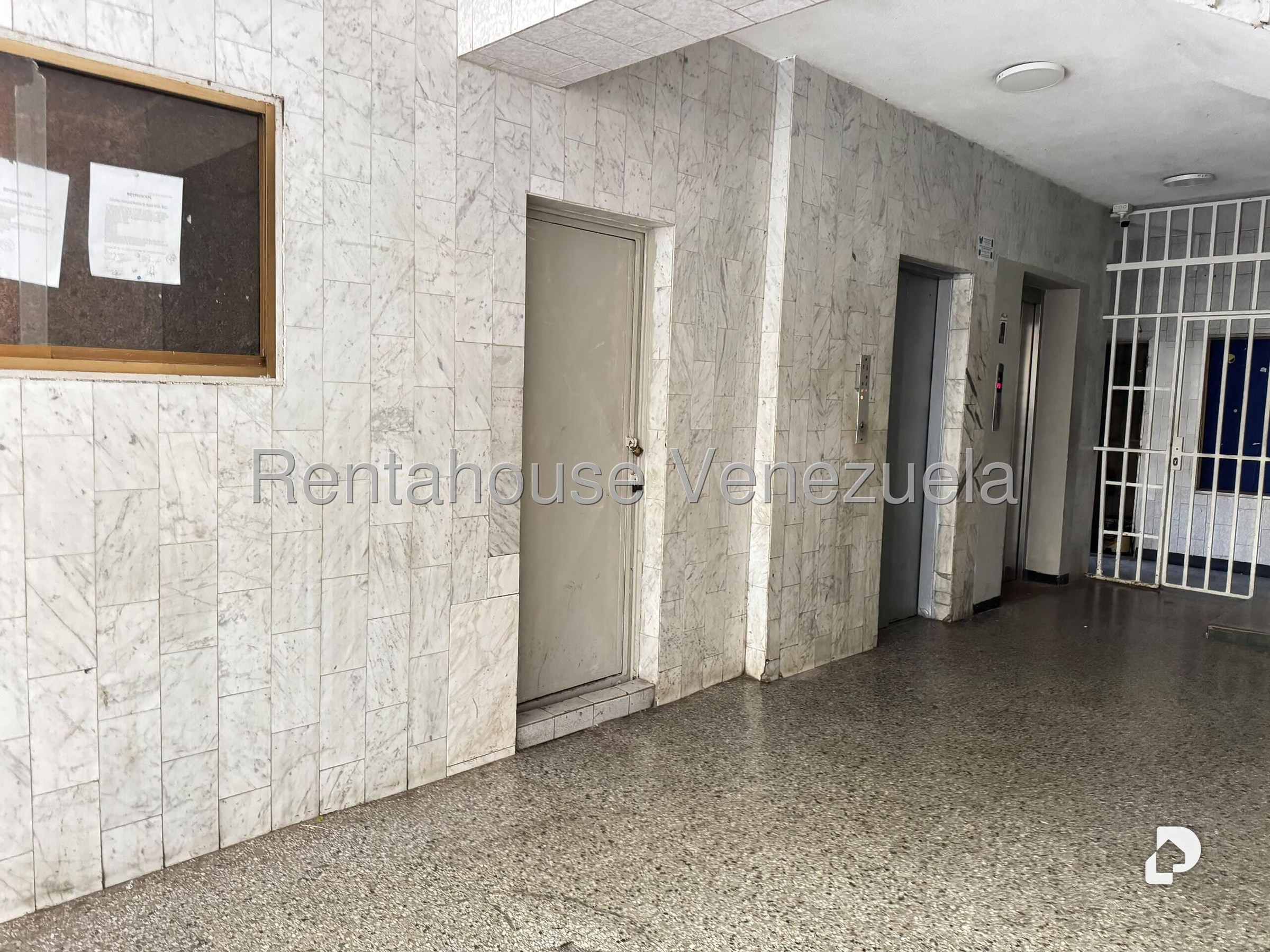 Apartamento en Caricuao, Caracas – 2