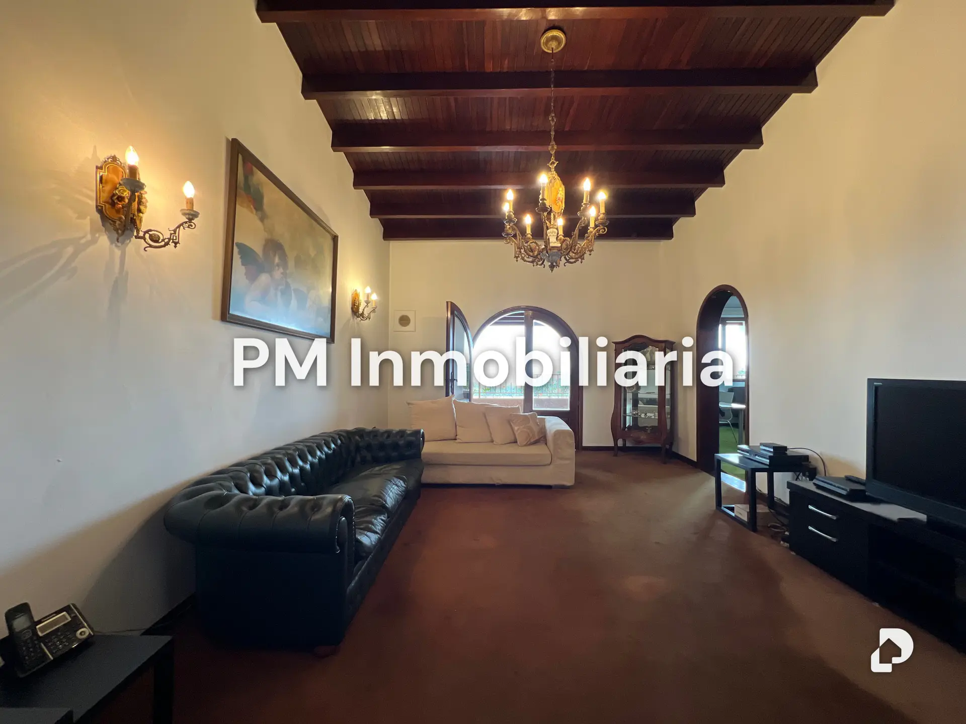 House in La Lagunita, Caracas – 13