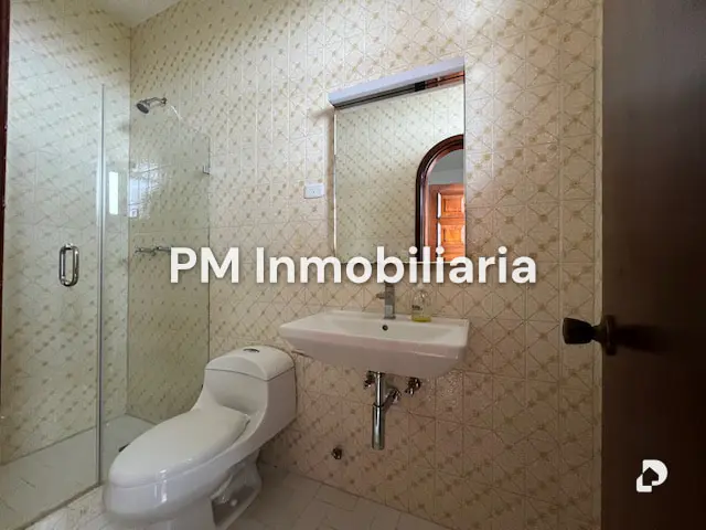 House in La Lagunita, Caracas – 17