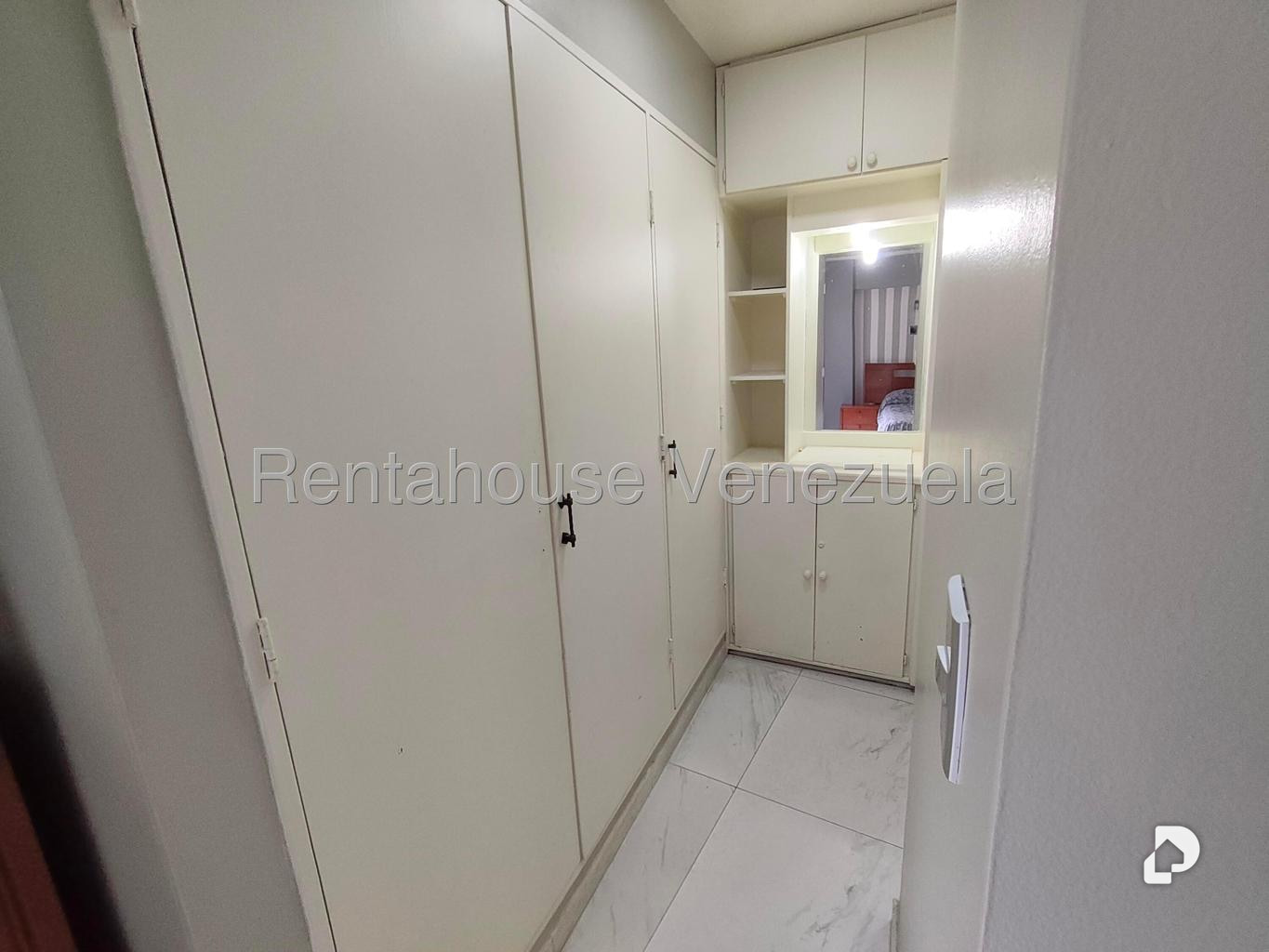 Apartamento en La Urbina, Caracas