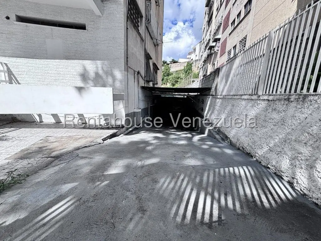 Local comercial en Colinas de Bello Monte, Caracas - 1