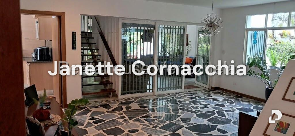 Casa en Altamira, Caracas – 5
