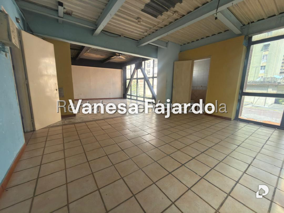Edificio en Parroquia La Candelaria, Caracas – 29