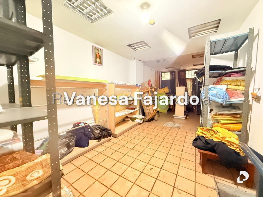 Edificio en Parroquia La Candelaria, Caracas – 6