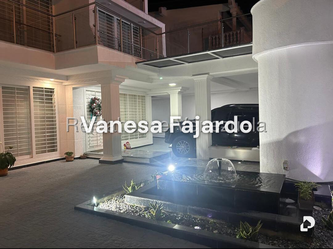 Casa en Parque el Retiro, San Antonio de Los Altos – 1