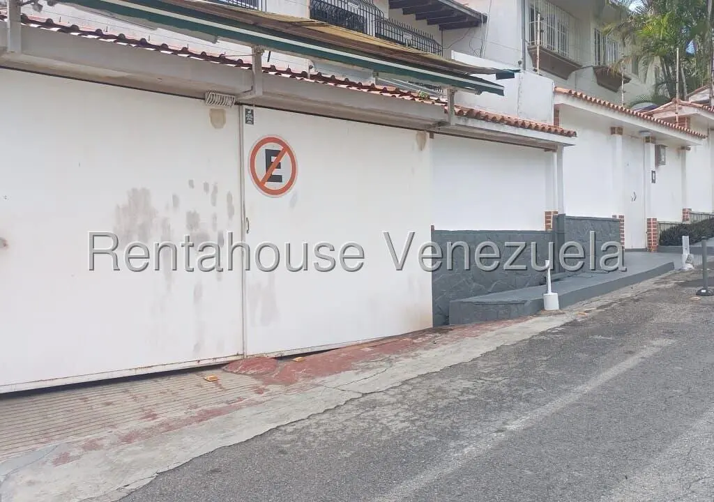 Apartamento en Lomas De La Trinidad, Caracas - 1