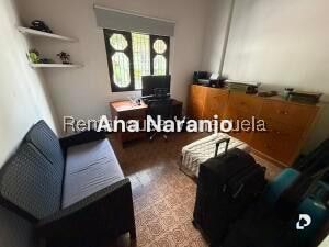Casa en Alto Prado, Caracas – 8