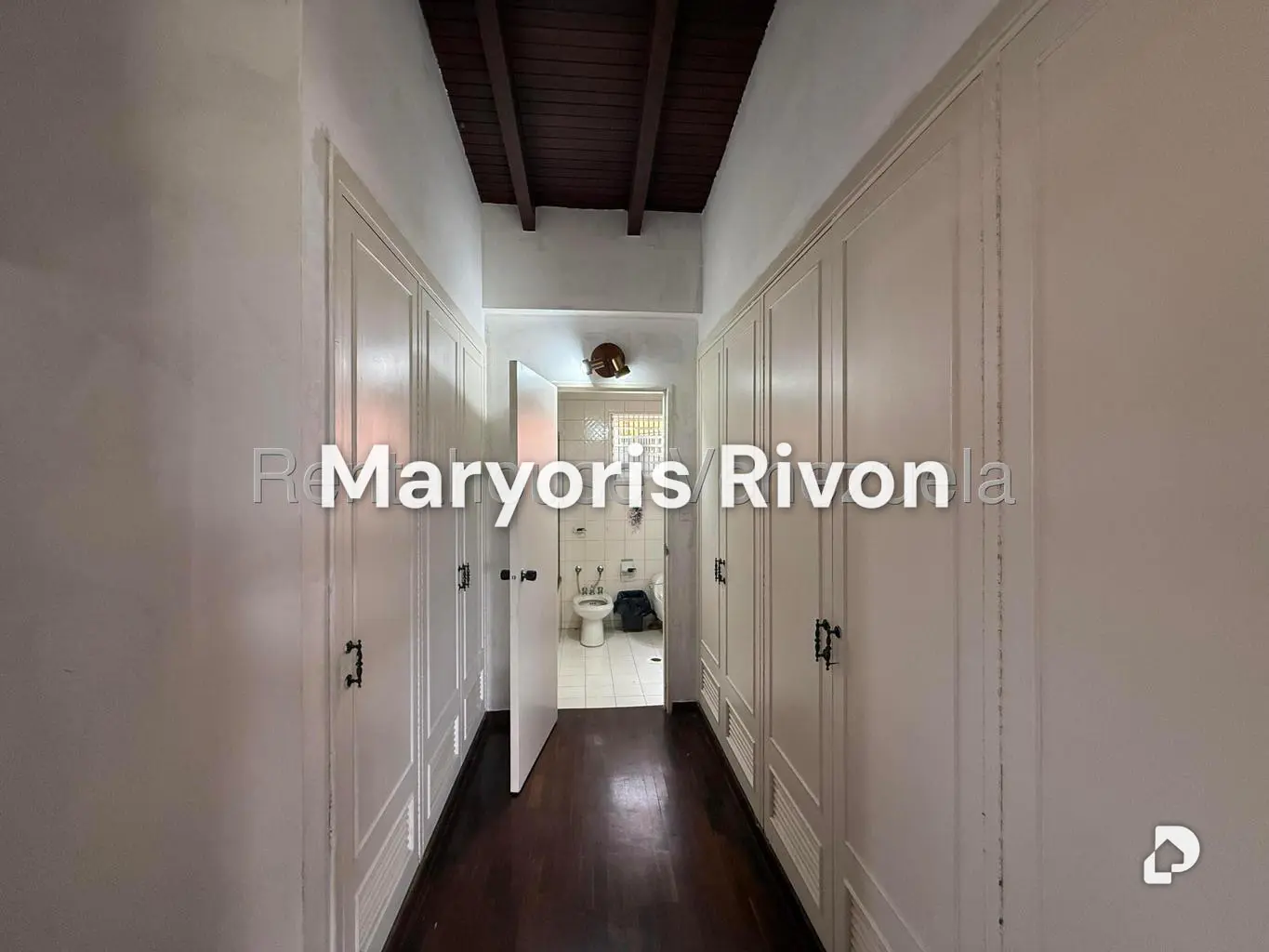 Casa en Alto Prado, Caracas – 23