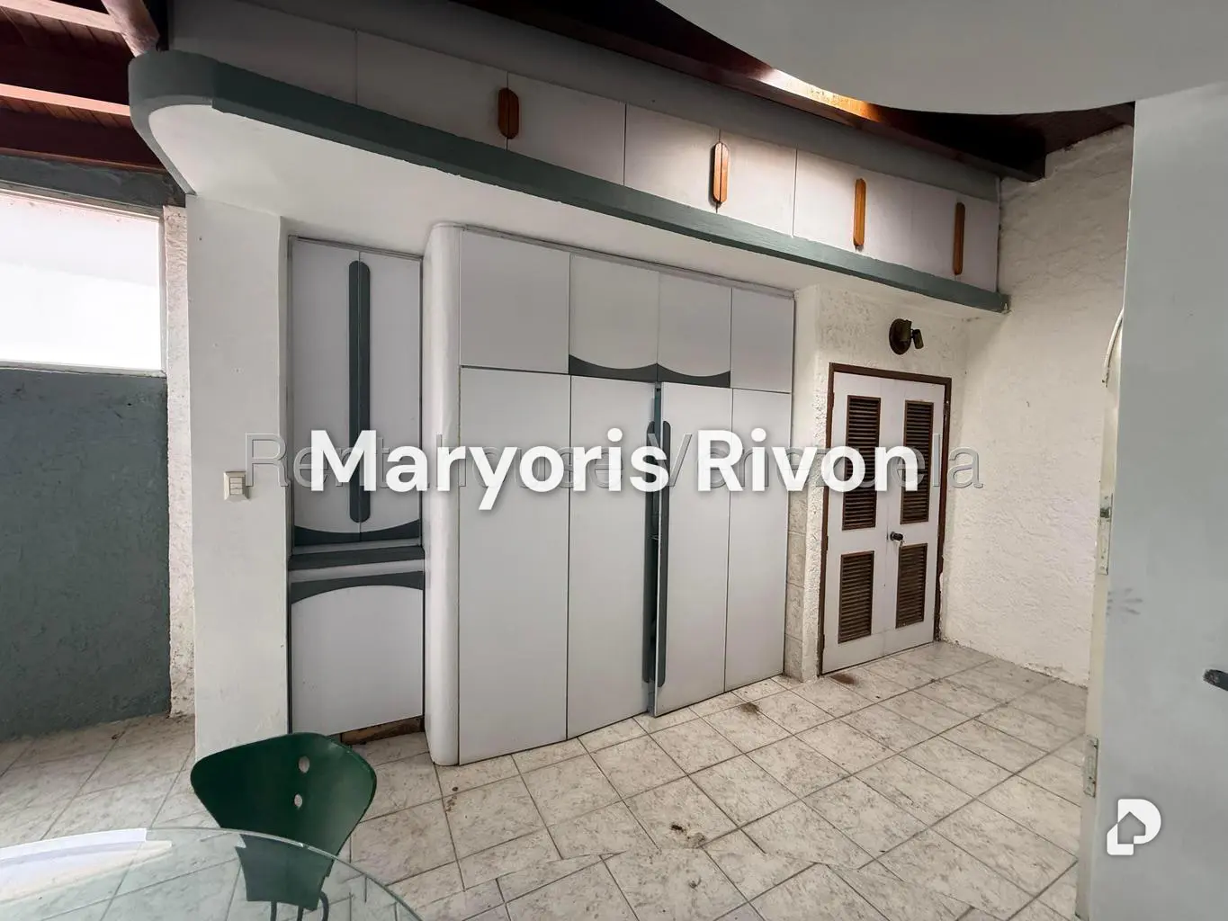 Casa en Alto Prado, Caracas – 13