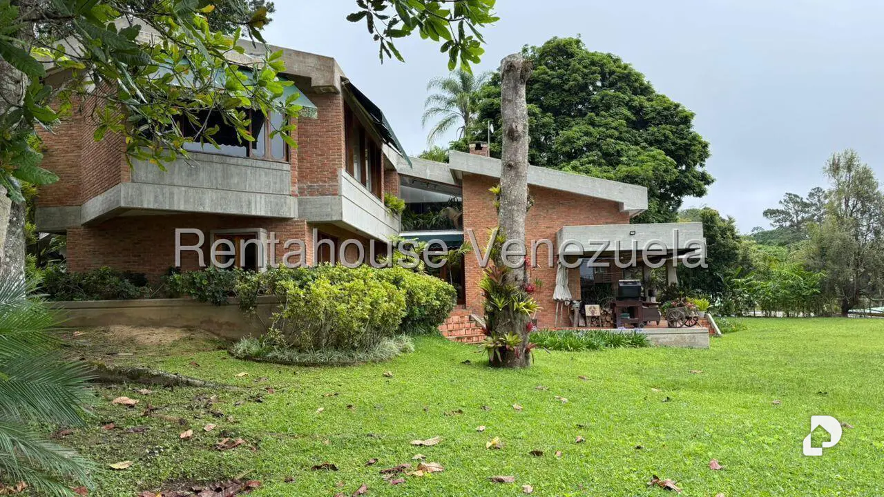 Casa en Oripoto, Caracas – 19