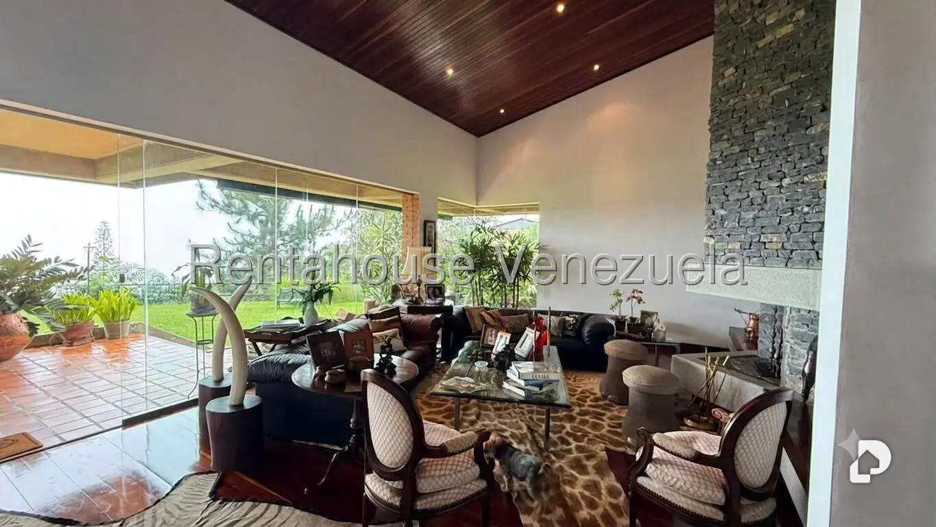 Casa en Oripoto, Caracas – 8