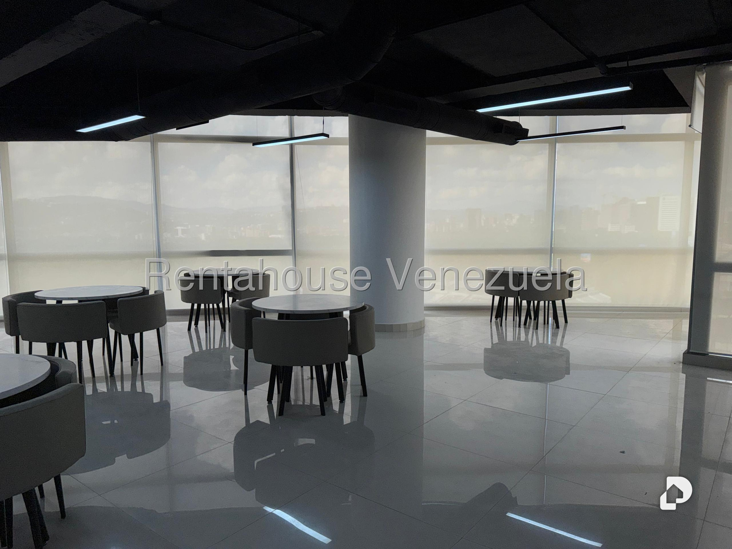Oficina en Los Dos Caminos, Caracas