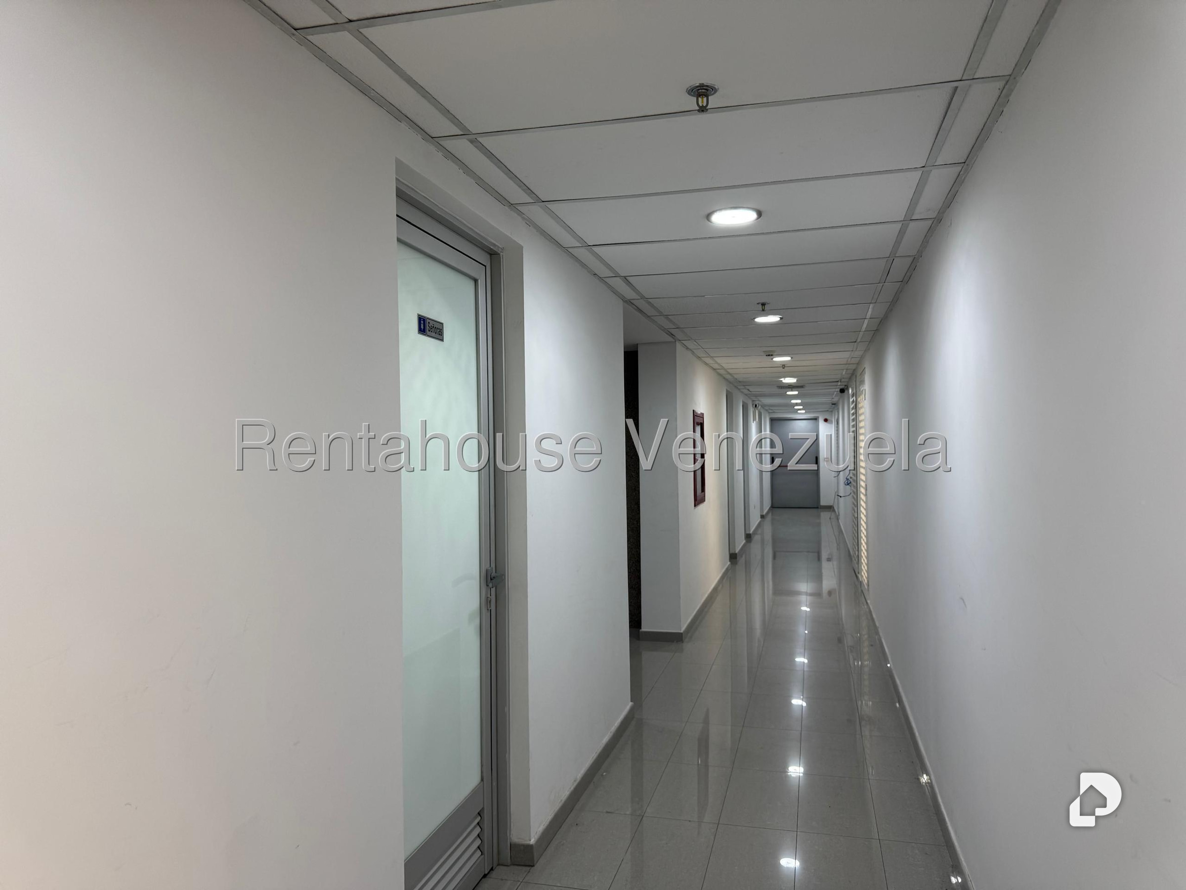 Oficina en Los Dos Caminos, Caracas