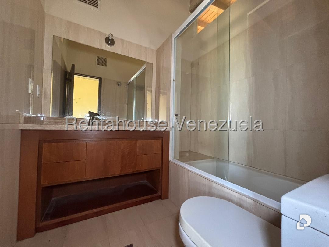 Casa en La Lagunita Country Club, Caracas – 20