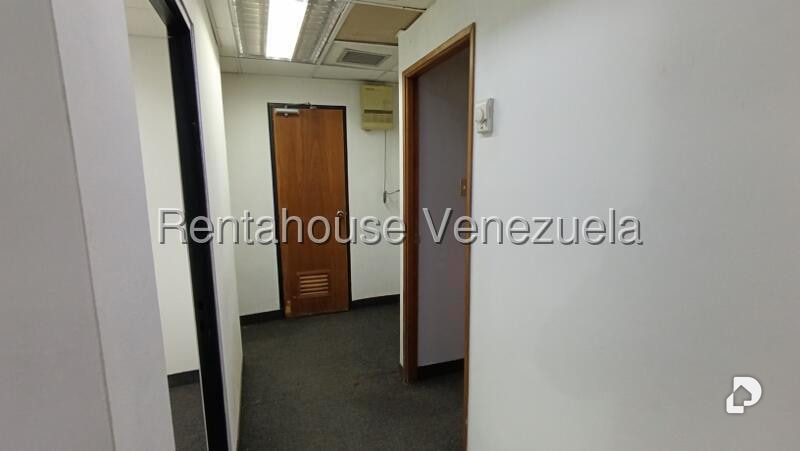Oficina en Chuao, Caracas – 5