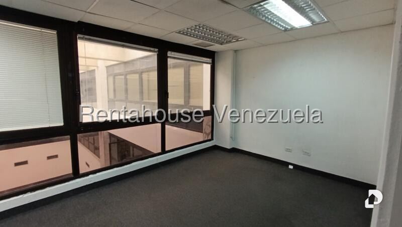 Oficina en Chuao, Caracas – 21