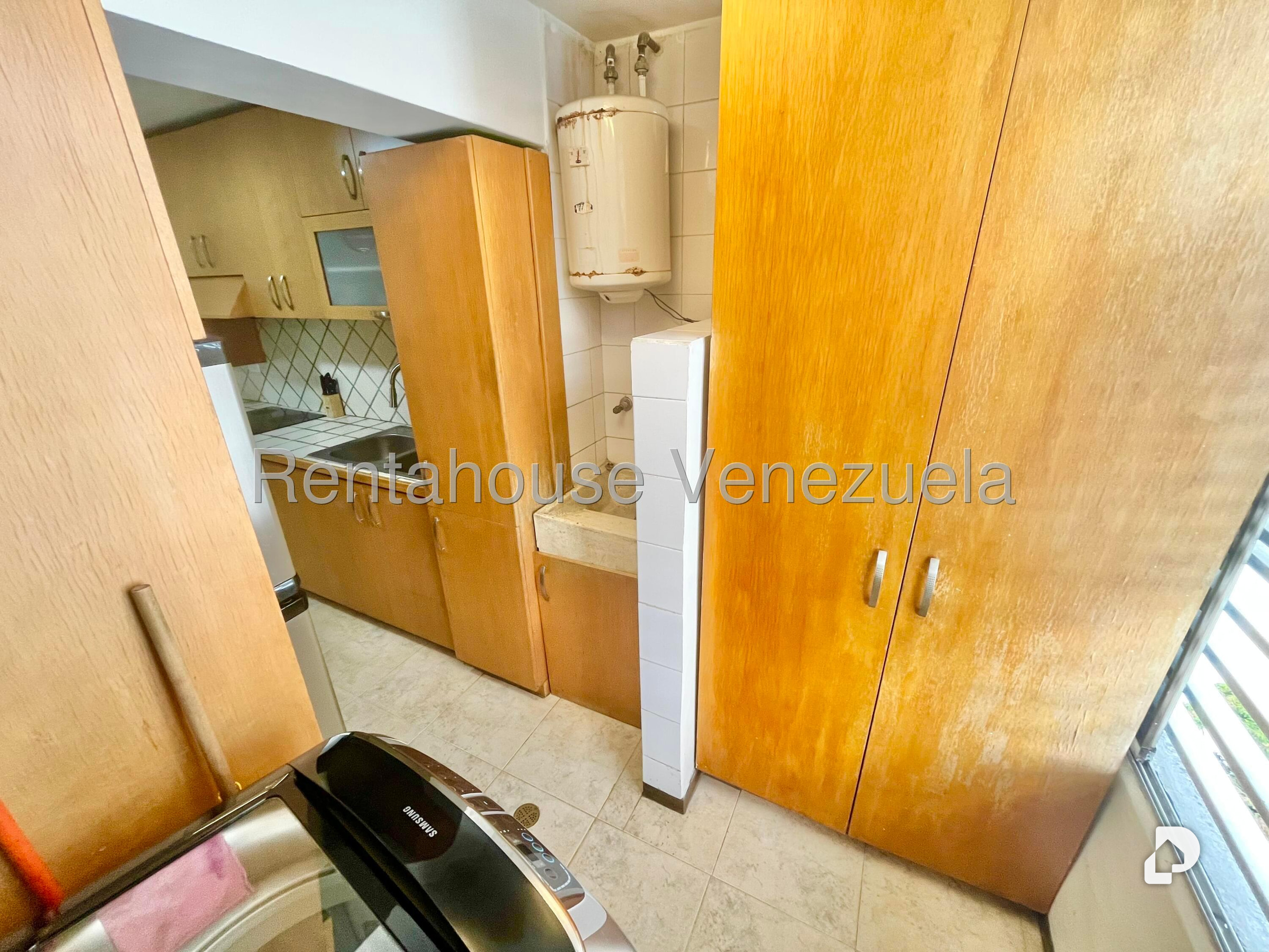 Apartamento en La Florida, Caracas – 26