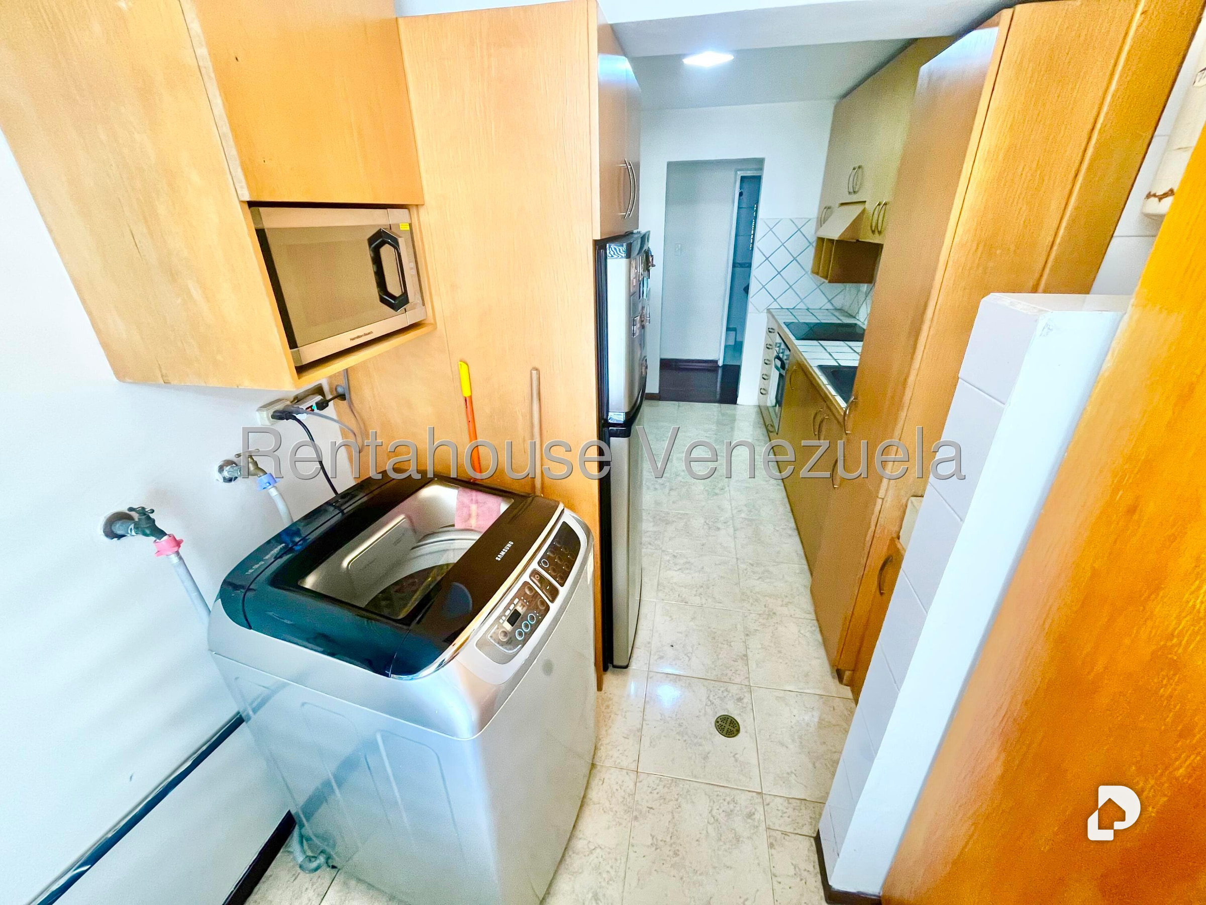 Apartamento en La Florida, Caracas – 25