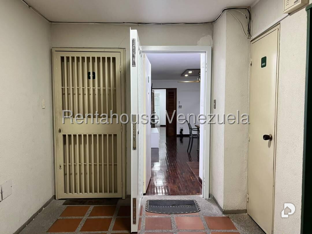 Apartamento en Los Palos Grandes, Caracas – 4