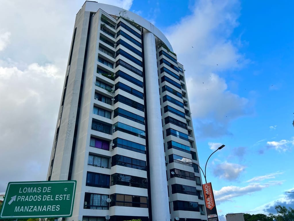 Apartamento en Alto Prado, Caracas - 1