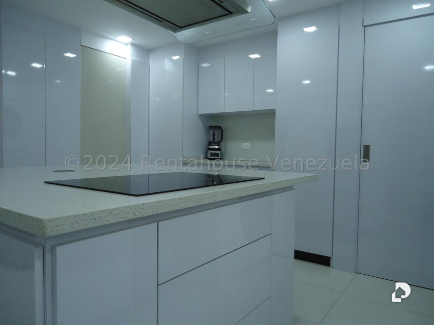 Apartamento en Campo Alegre, Caracas – 6
