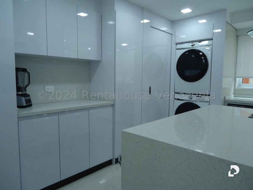 Apartamento en Campo Alegre, Caracas – 8
