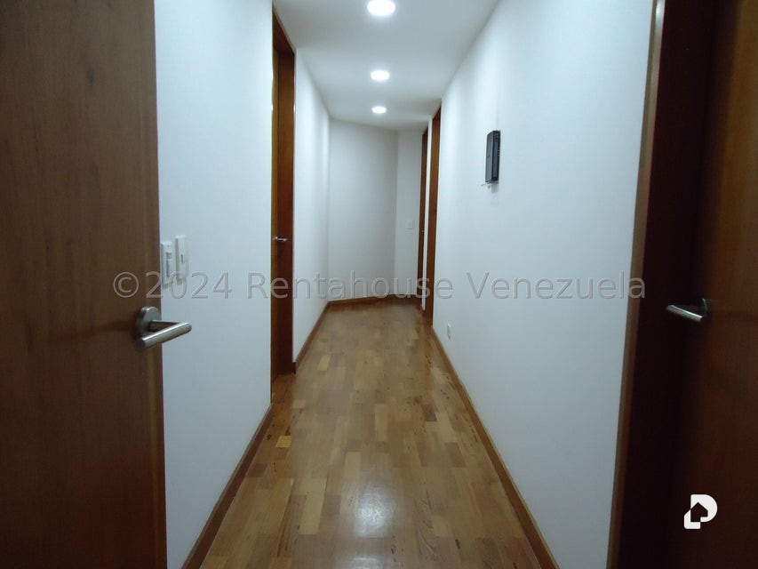 Apartamento en Campo Alegre, Caracas – 10