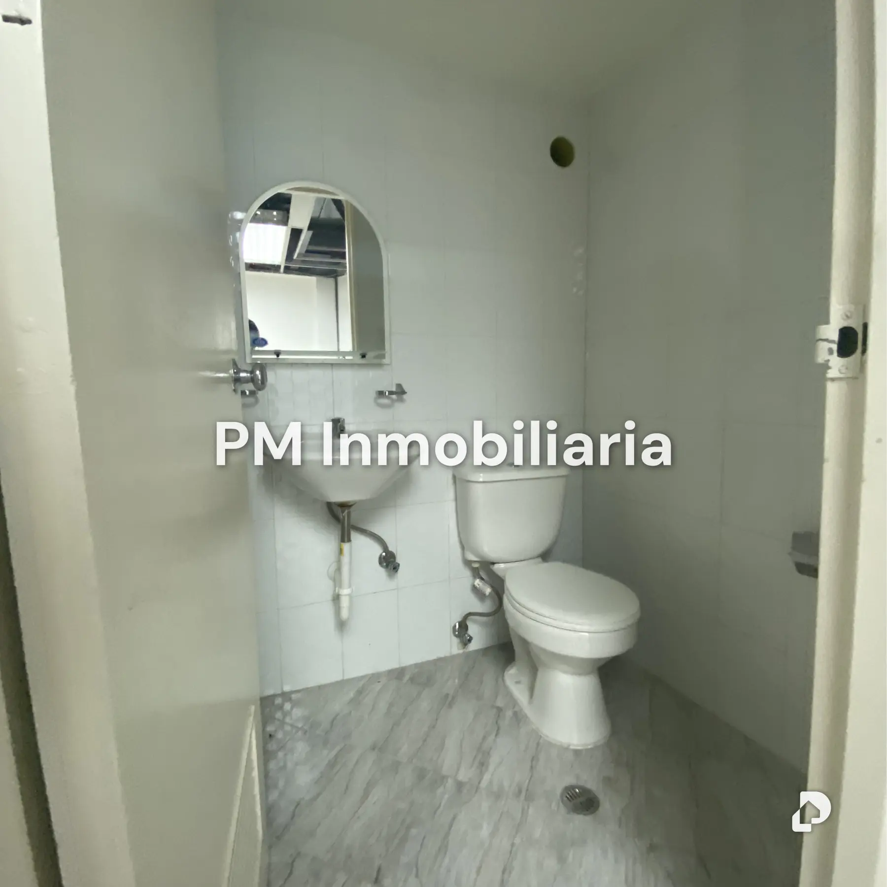 Local comercial en Chacaito, Caracas – 16
