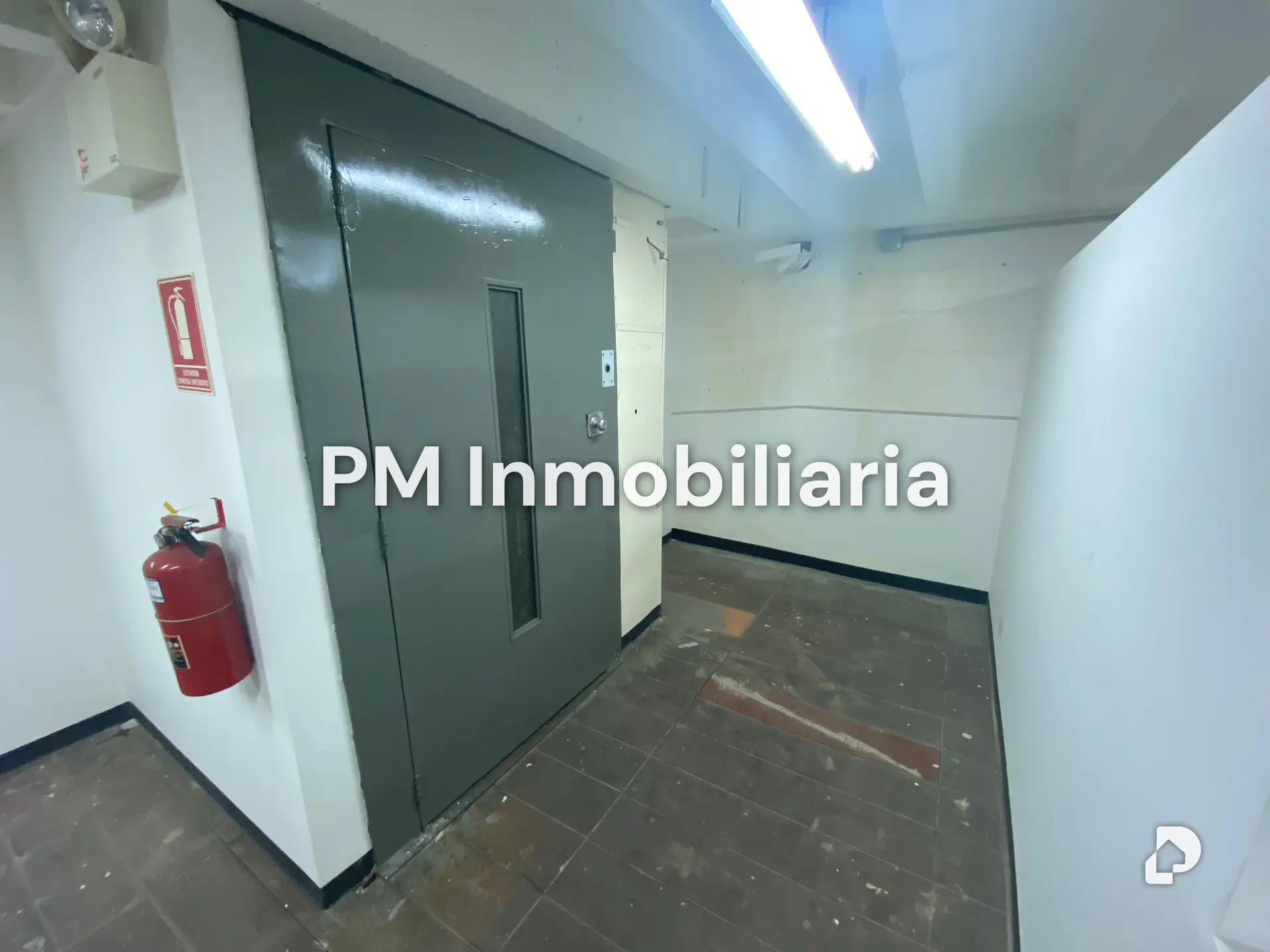 Local comercial en Chacaito, Caracas – 11