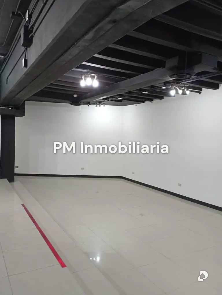 Local comercial en Chacaito, Caracas – 13