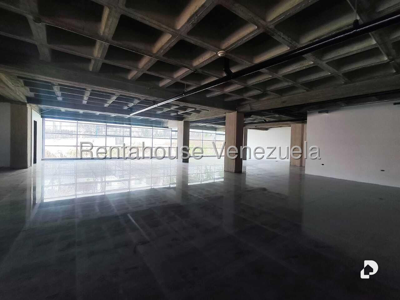 Local comercial en La Urbina, Caracas – 7