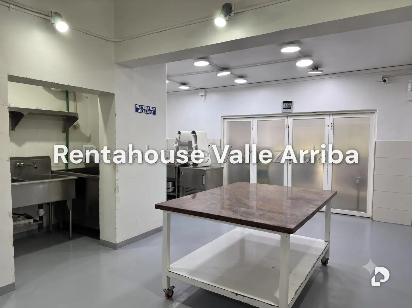 House in Alta Florida, Caracas – 18