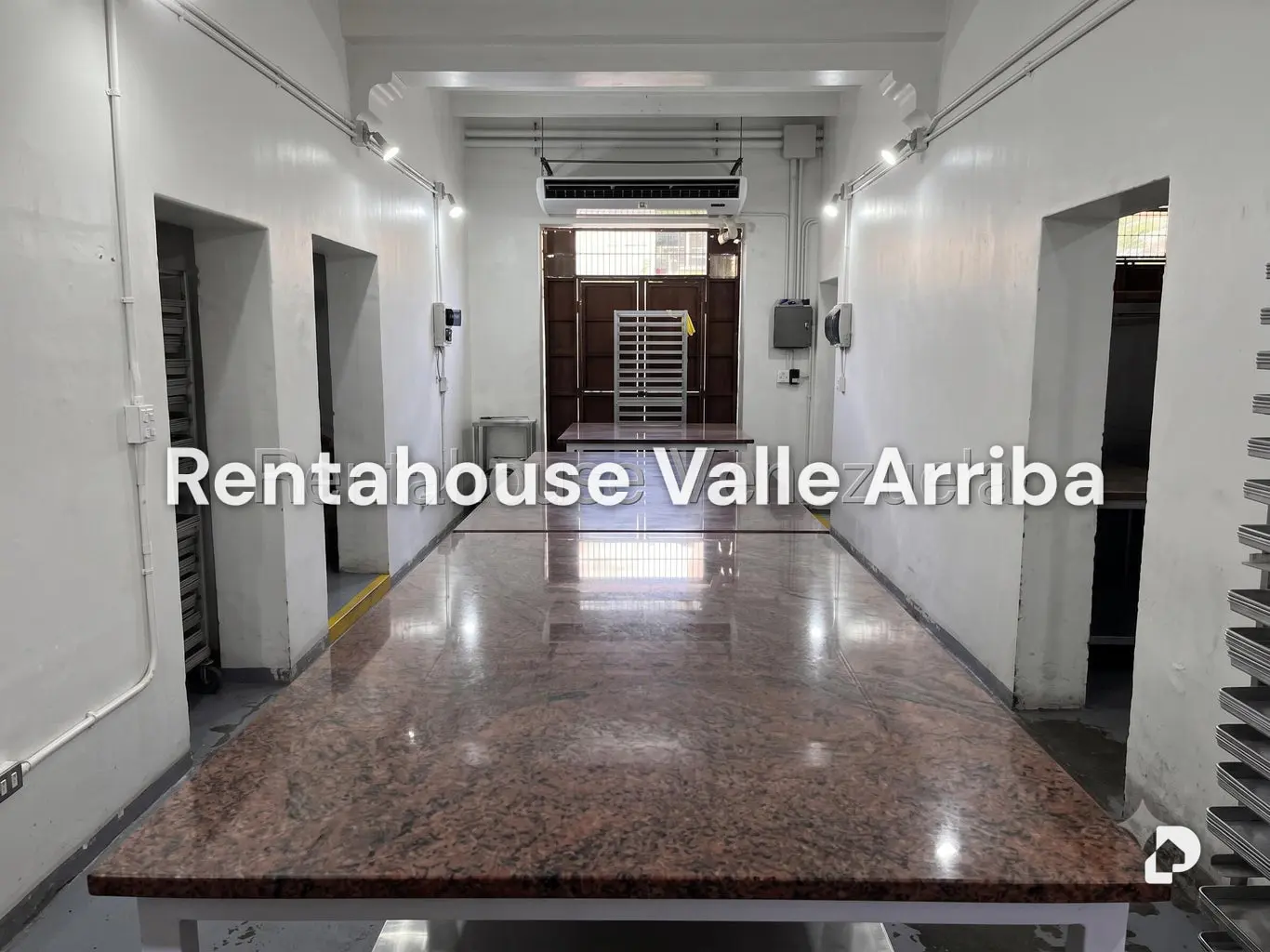 House in Alta Florida, Caracas – 21