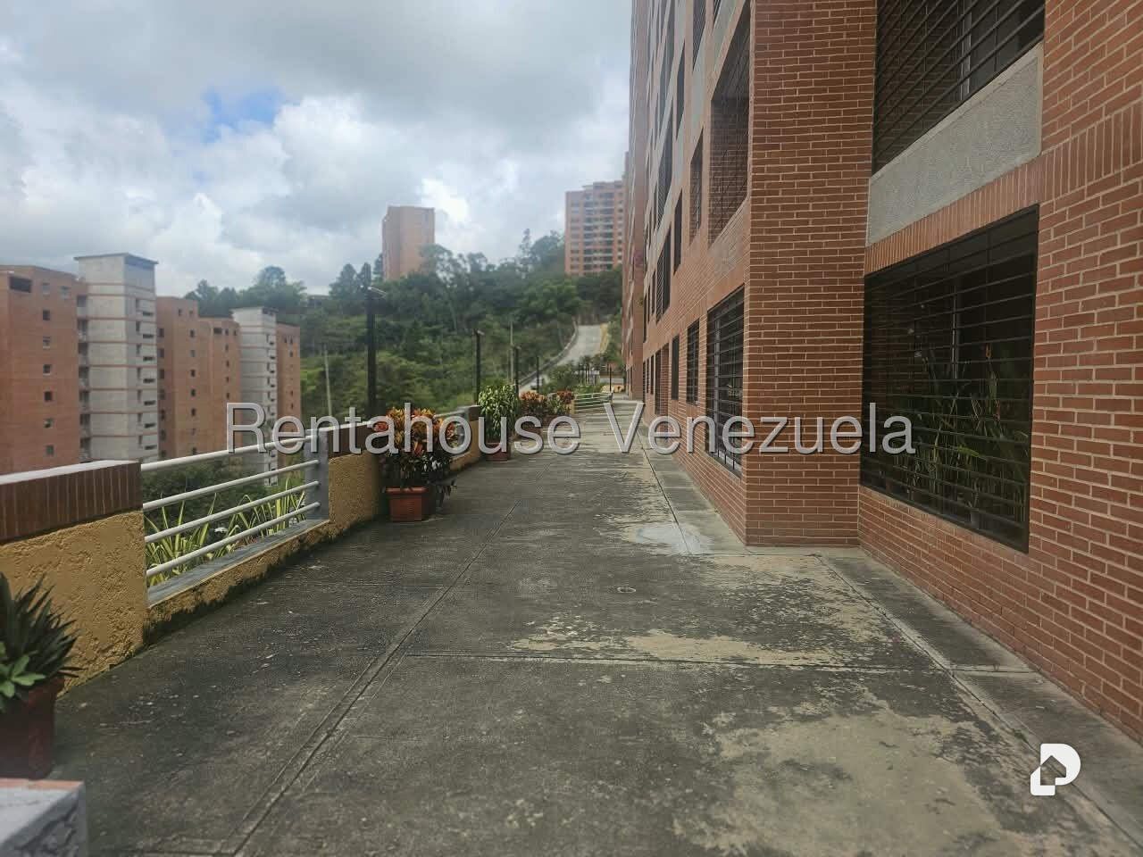 Apartamento en Colinas de La Tahona, Caracas – 26