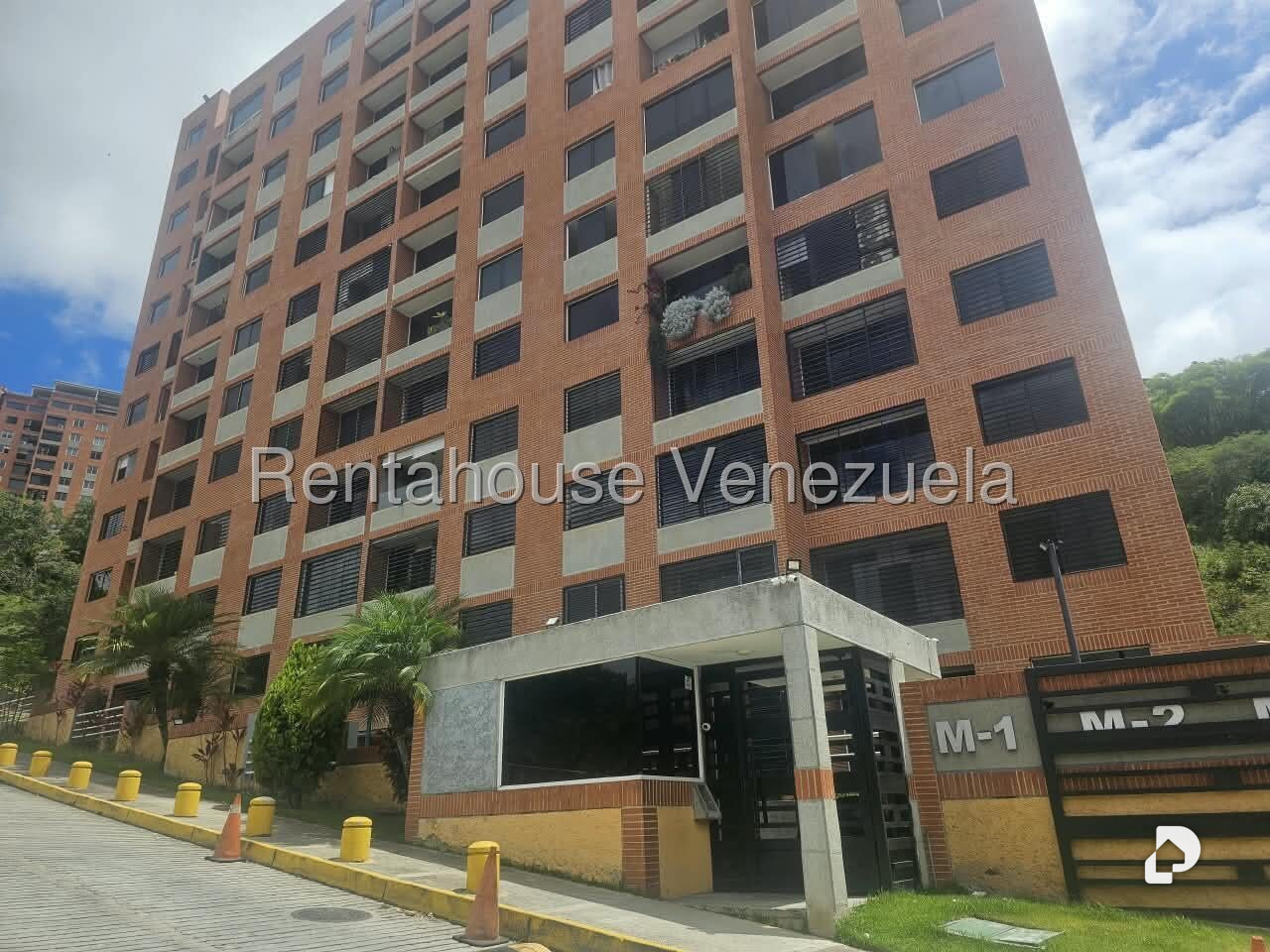 Apartamento en Colinas de La Tahona, Caracas – 1