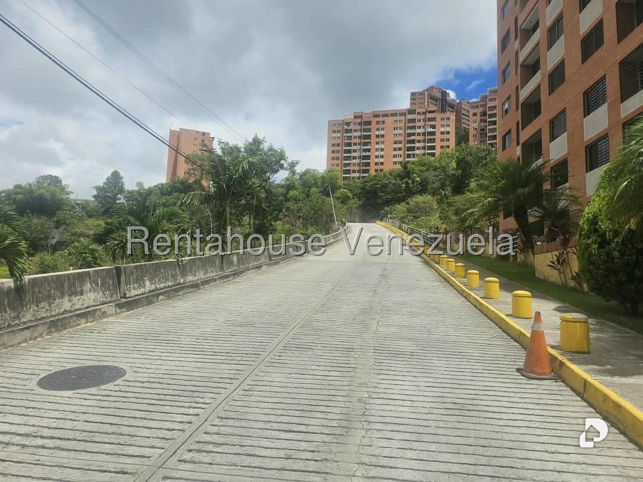 Apartamento en Colinas de La Tahona, Caracas – 28