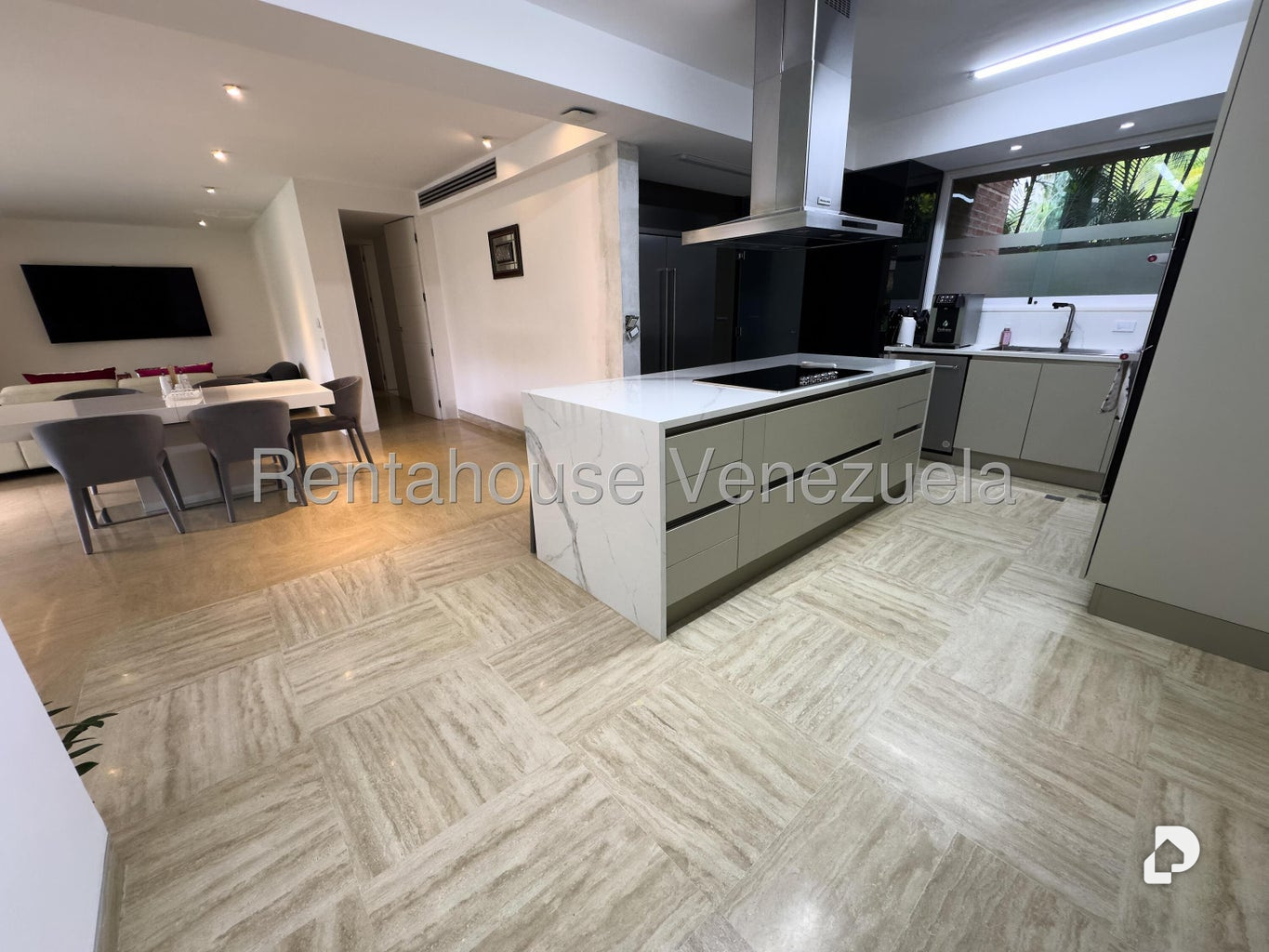 Apartamento en Campo Alegre, Caracas – 12