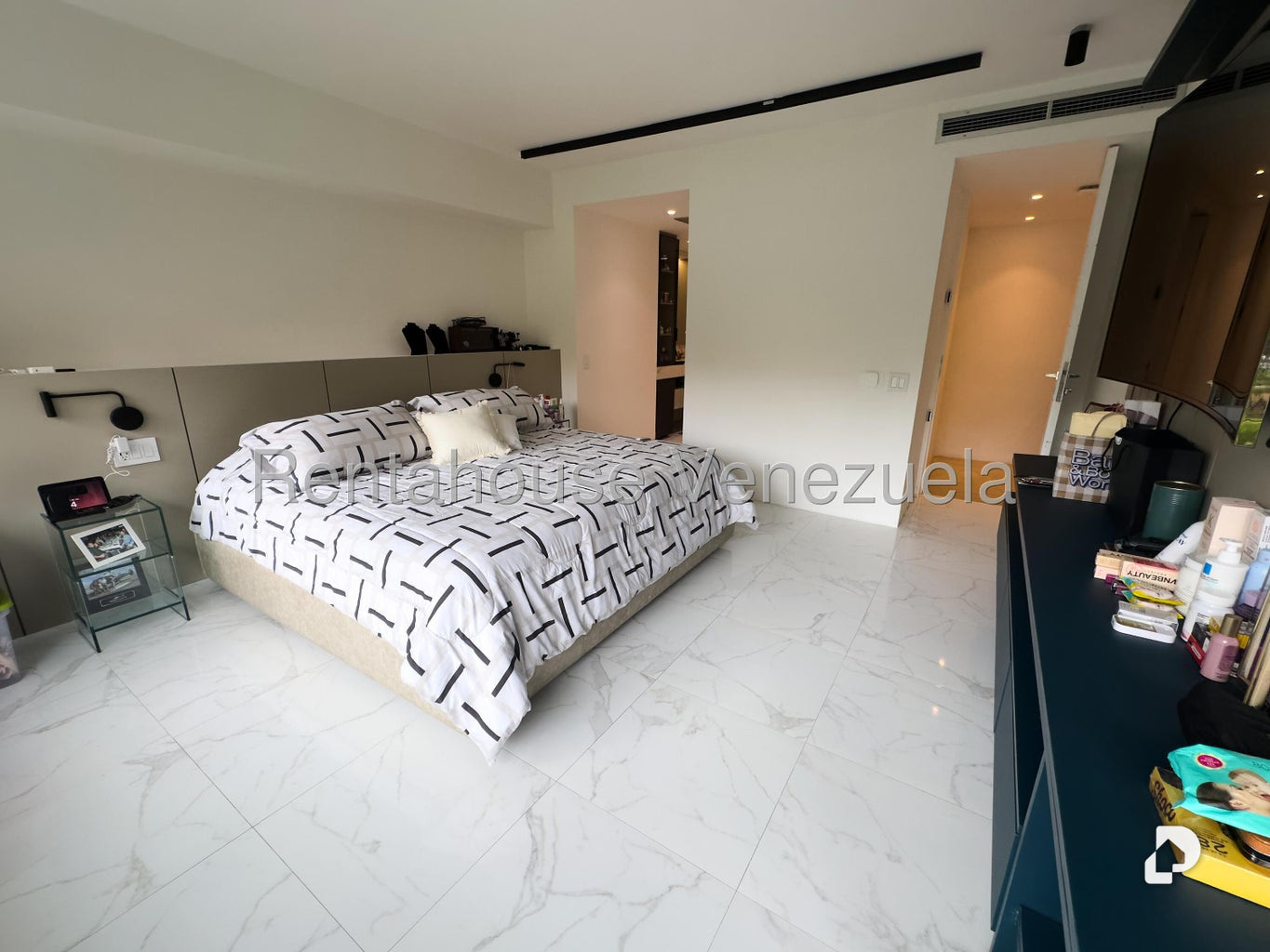 Apartamento en Campo Alegre, Caracas – 17