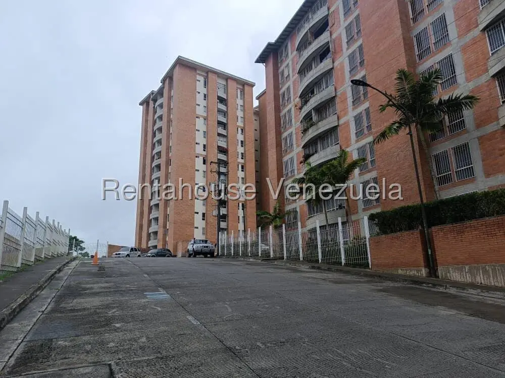 Apartment in Miravila, Caracas - 1